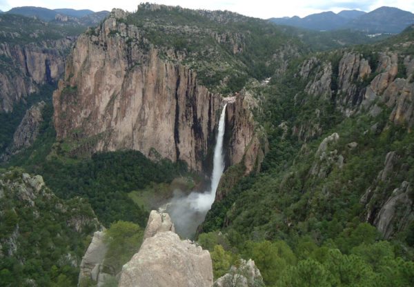 cascada-de-basaseachi-Chihuahua-Mexico